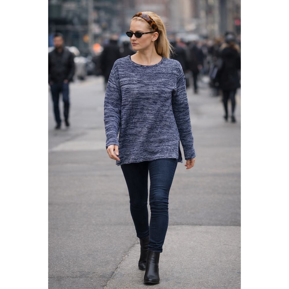 Ellen Tracy Sweater Small Blue Marled Knit Side Slit Casual Soft Top
